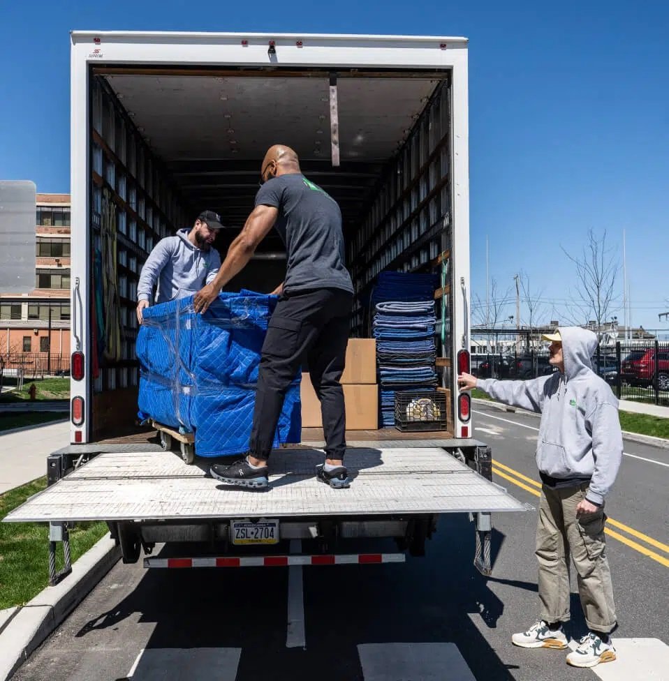 BR Movings moving truck